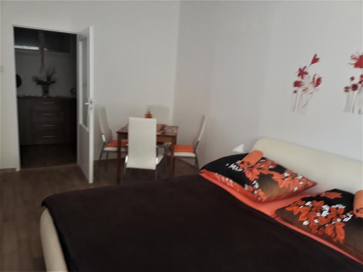 Apartmány Karlštejn Exterior foto