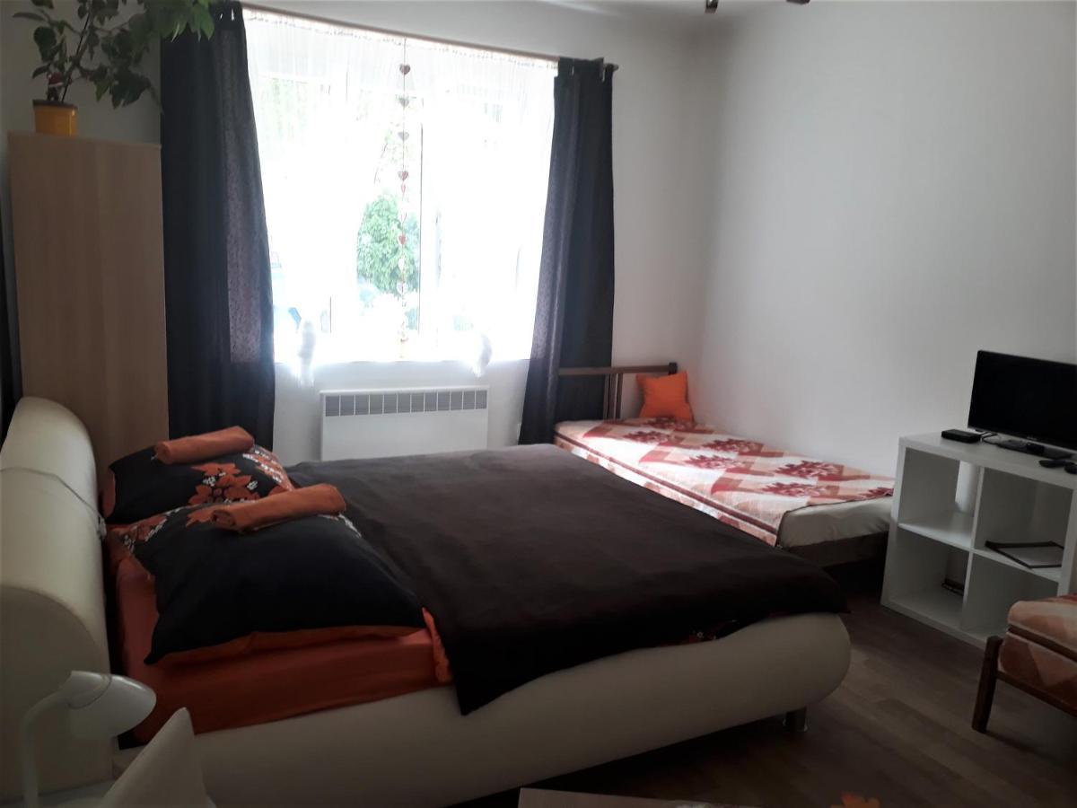 Apartmány Karlštejn Exterior foto